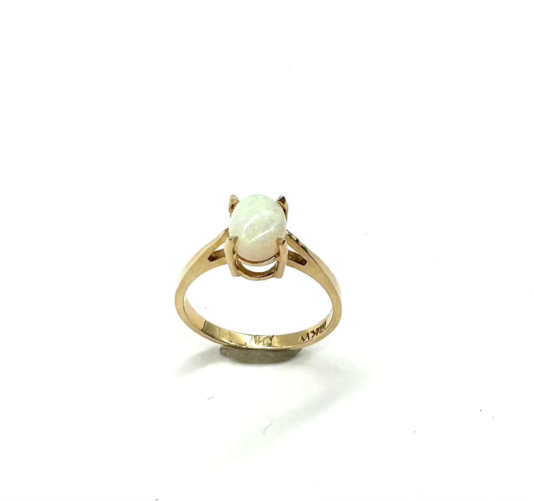 10k Yellow Gold Oval Opal Ring