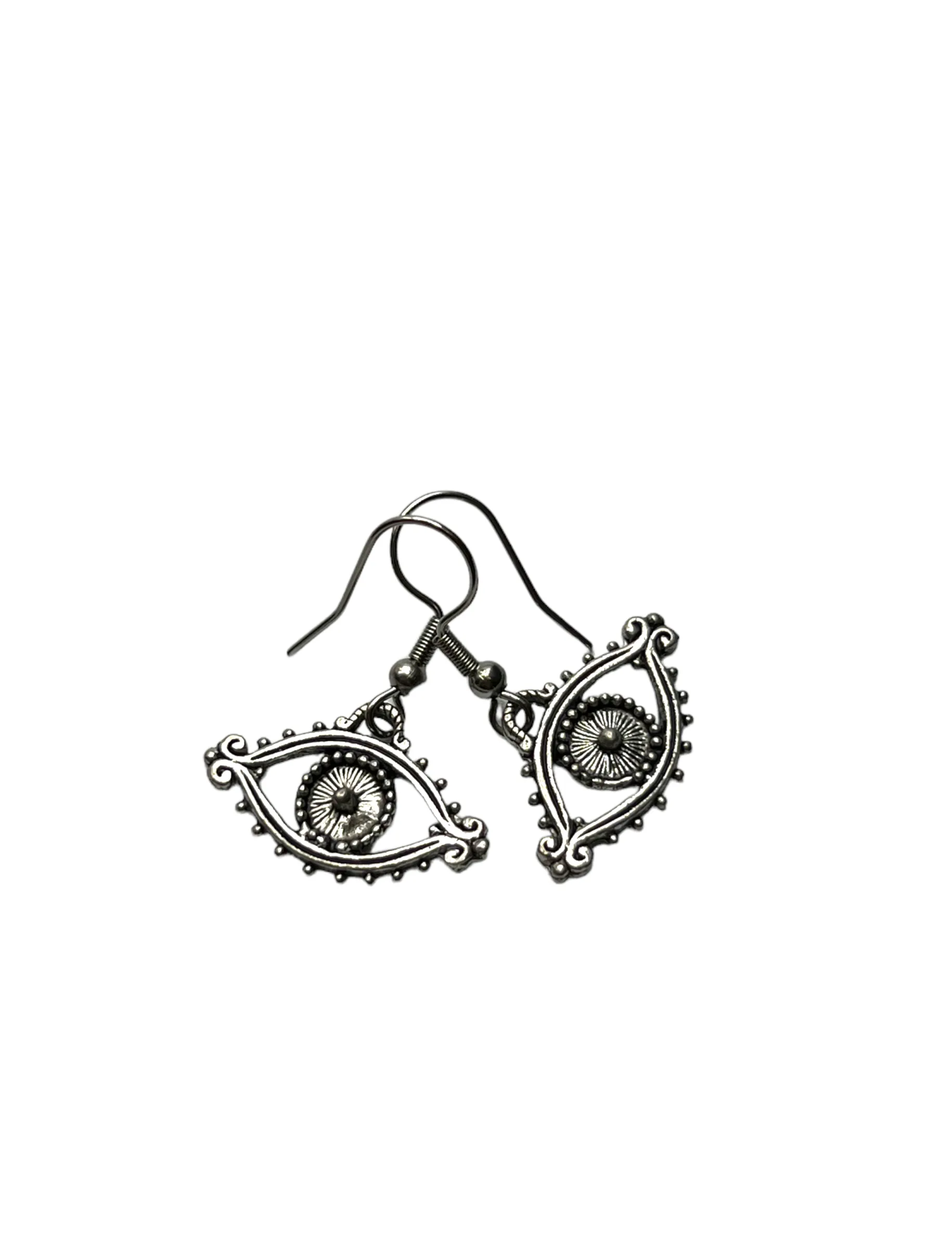 Evil Eye Jewelry Set: A Beautiful and Meaningful Way to Protect Yourself and Your Loved Ones