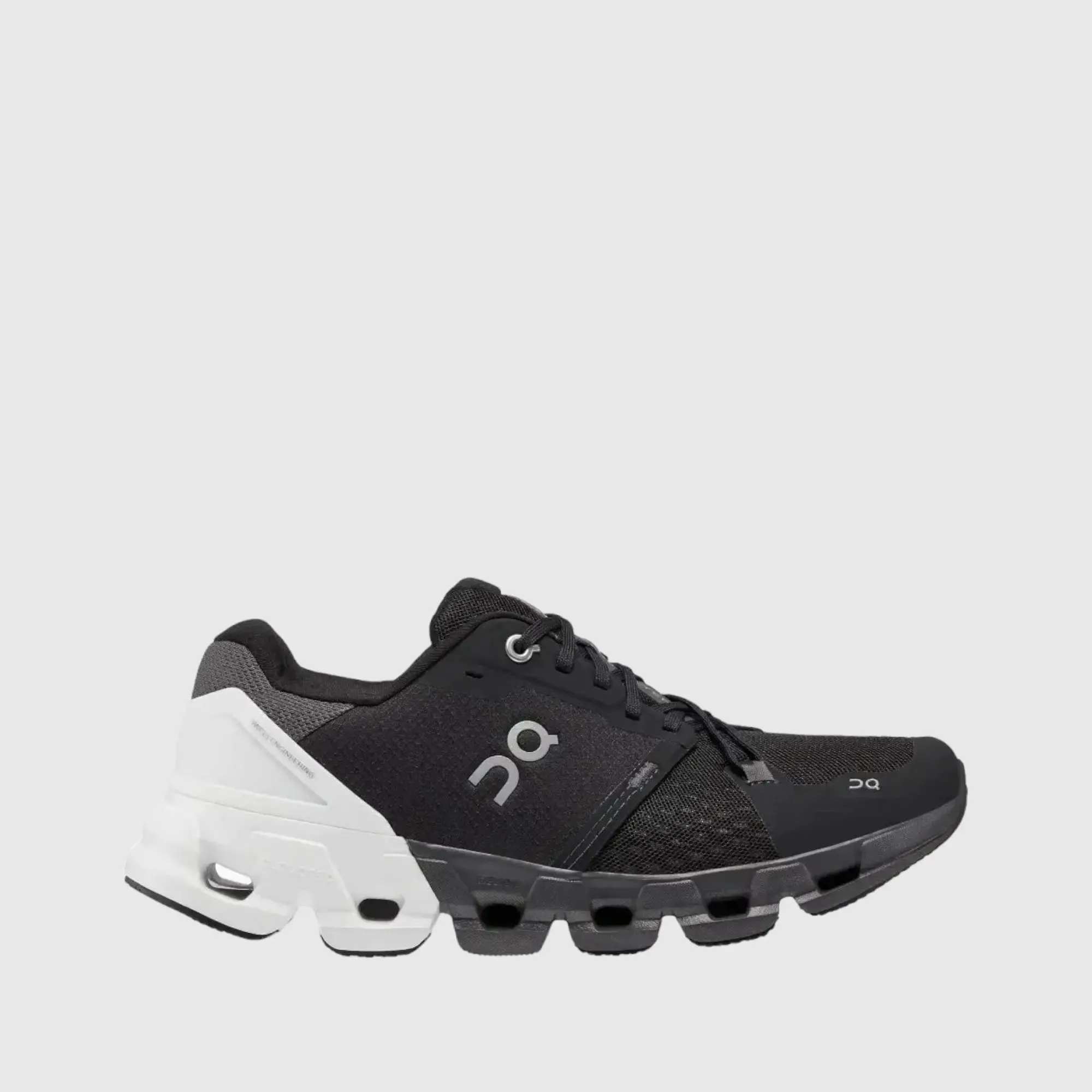 On Men's Cloud Flyer 4 Black White