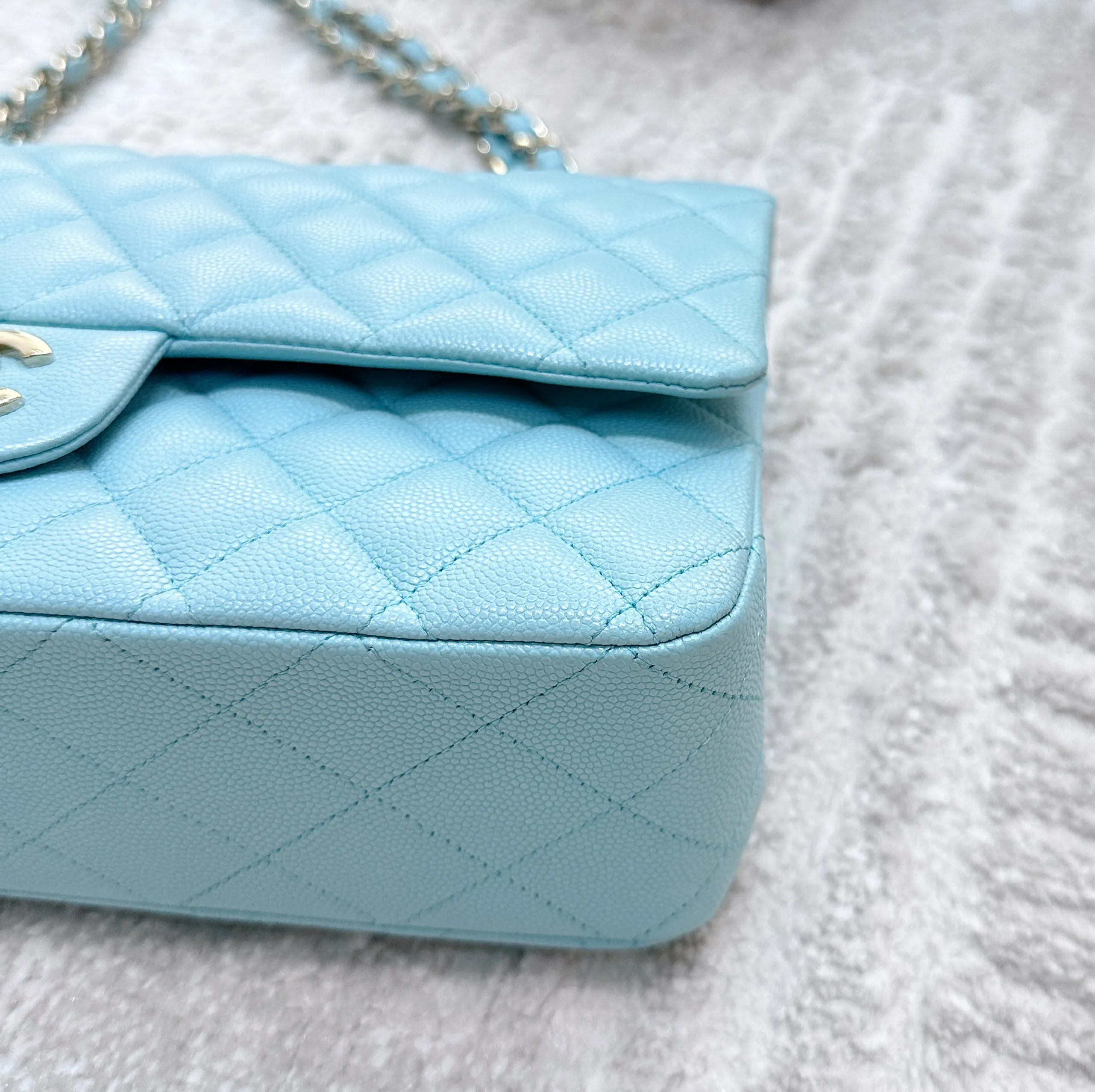 Tiffany Blue Caviar Quilted Classic Flap Medium LGHW