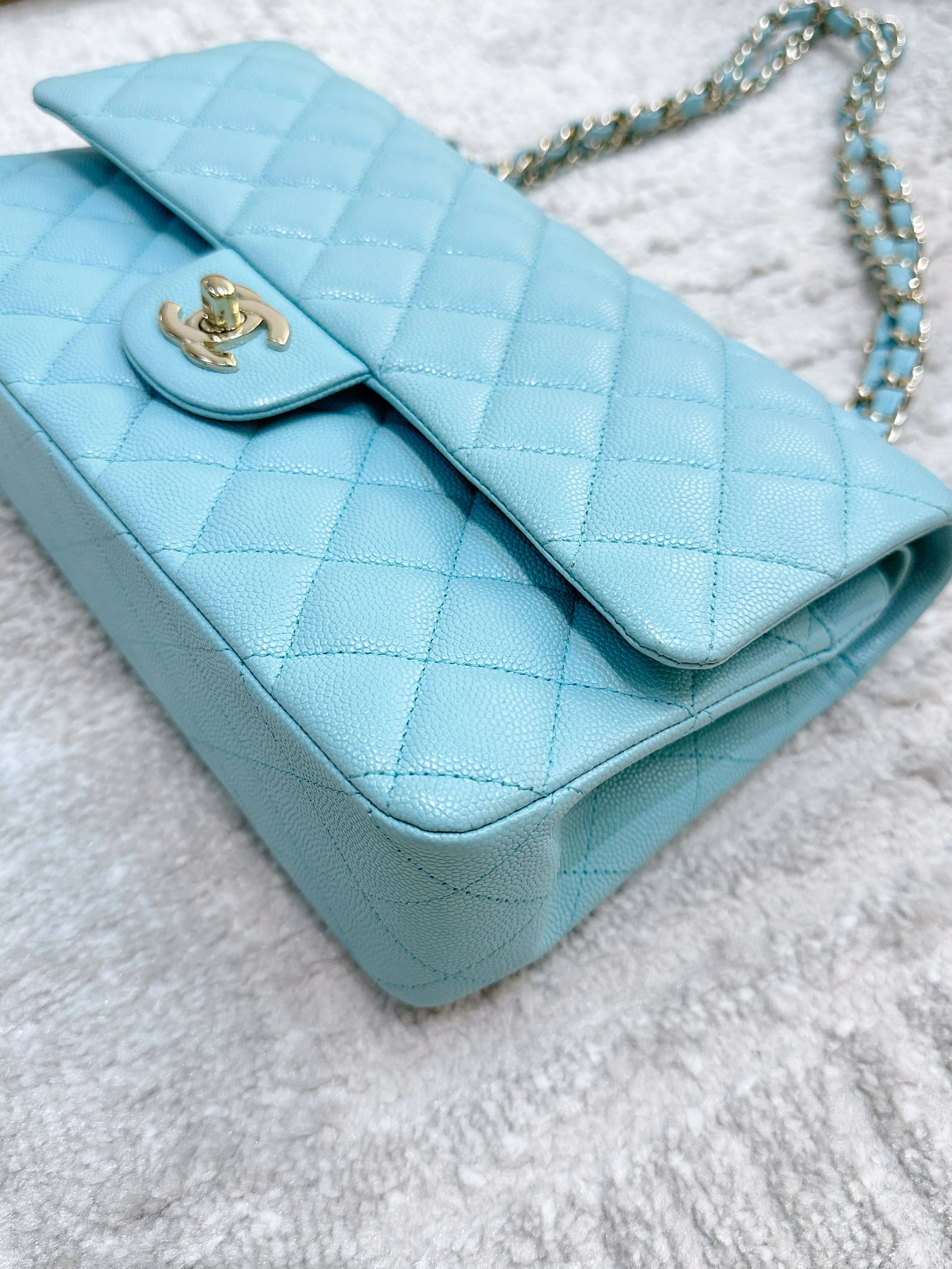 Tiffany Blue Caviar Quilted Classic Flap Medium LGHW