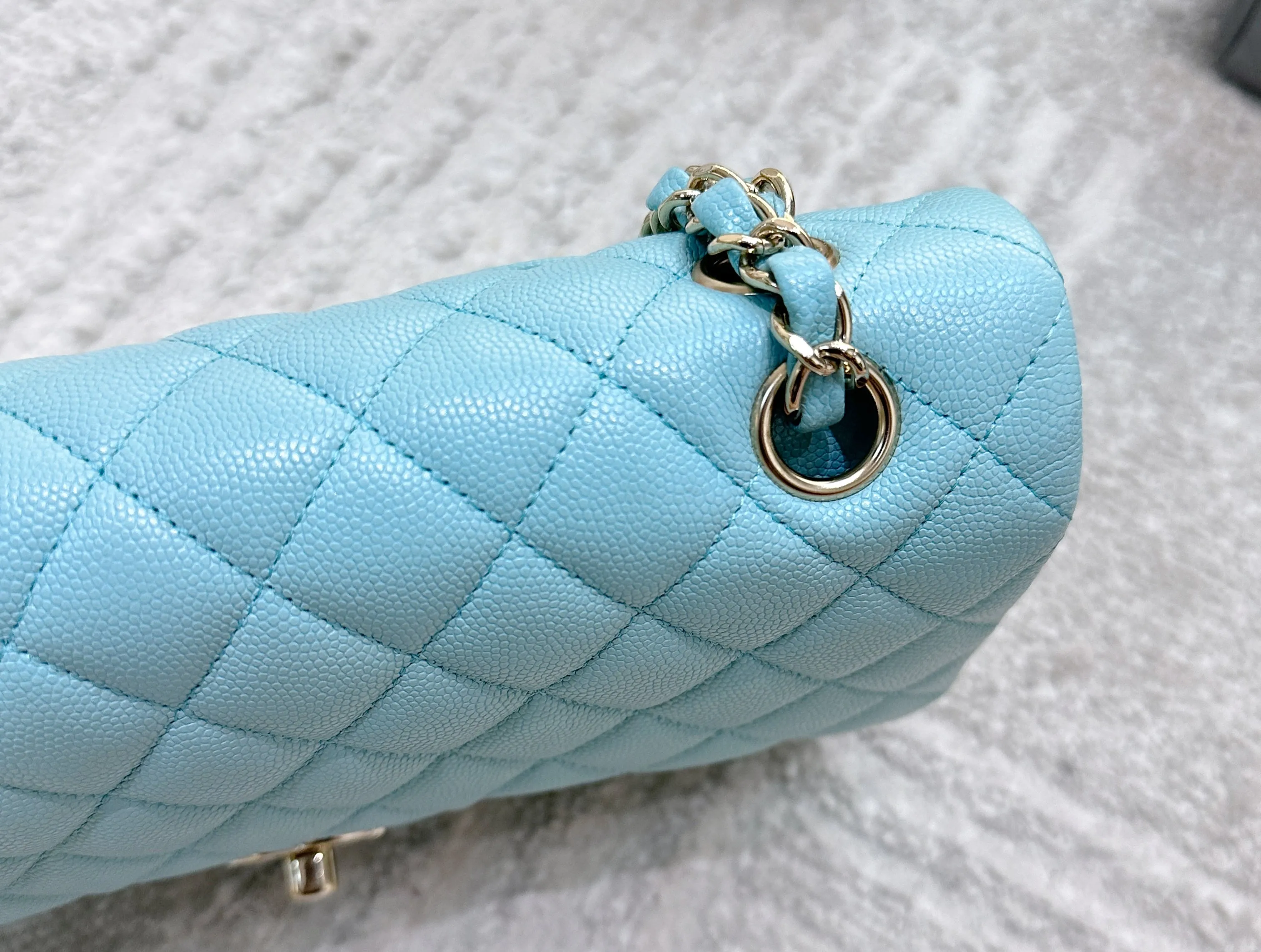 Tiffany Blue Caviar Quilted Classic Flap Medium LGHW