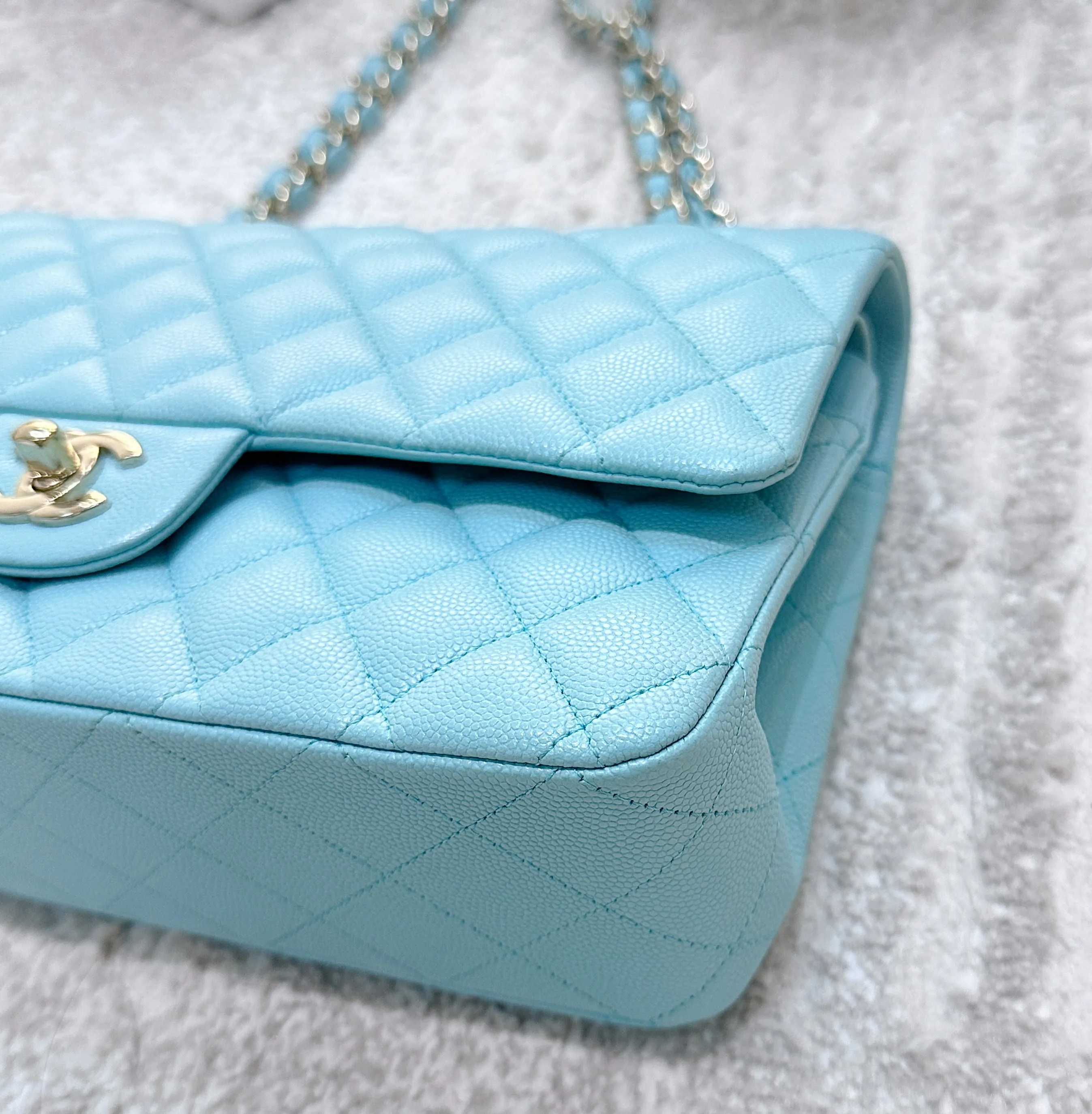 Tiffany Blue Caviar Quilted Classic Flap Medium LGHW