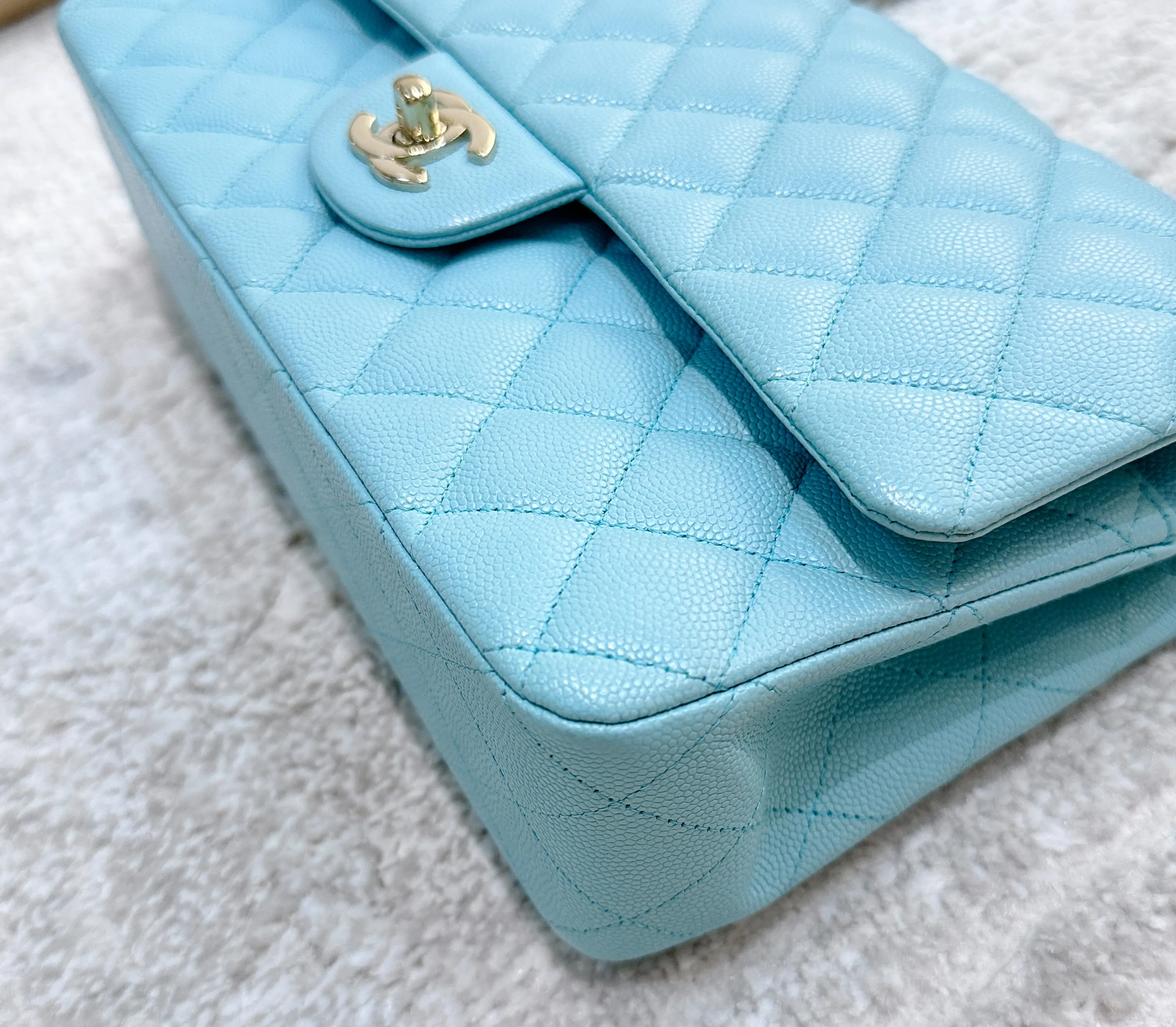 Tiffany Blue Caviar Quilted Classic Flap Medium LGHW